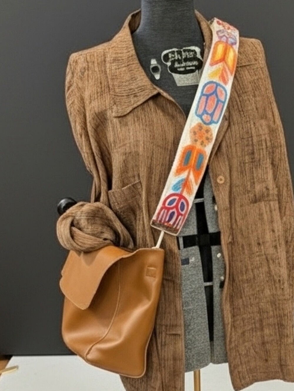 NWOT Artisanal Full Grain Leather Minimalist Handbag + Detachable Retro Strap